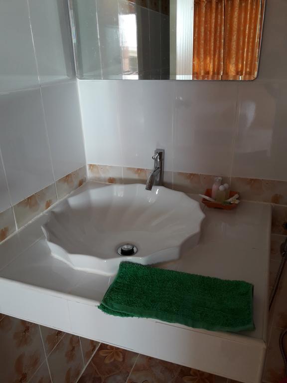 Chanakarn Guesthouse Sangkhlaburi Extérieur photo